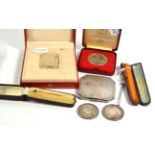 A cased Dupont lighter; a silver compact and toothpick; a gold mounted cheroot holder etc (8)