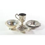 A collection of silver, comprising: a bowl, by J. B. Chatterley and Sons Ltd., Birmingham, 1985; a