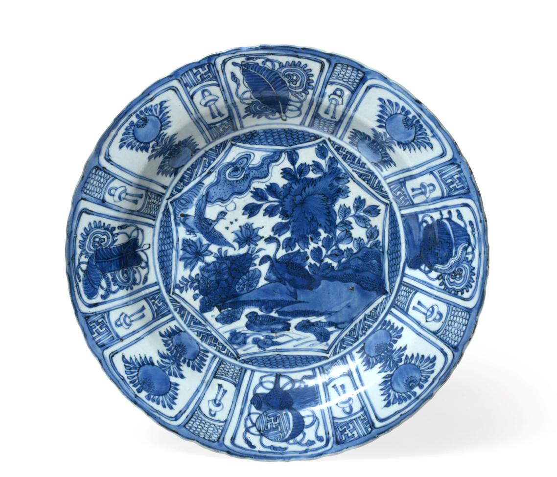 A Chinese Kraak Porcelain Dish, late Ming Dynasty, circa 1720, typically painted in underglaze