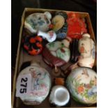 Collection of assorted Chinese snuff bottles