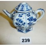 Chinese blue and white porcelain Kangxi teapot (A/F)