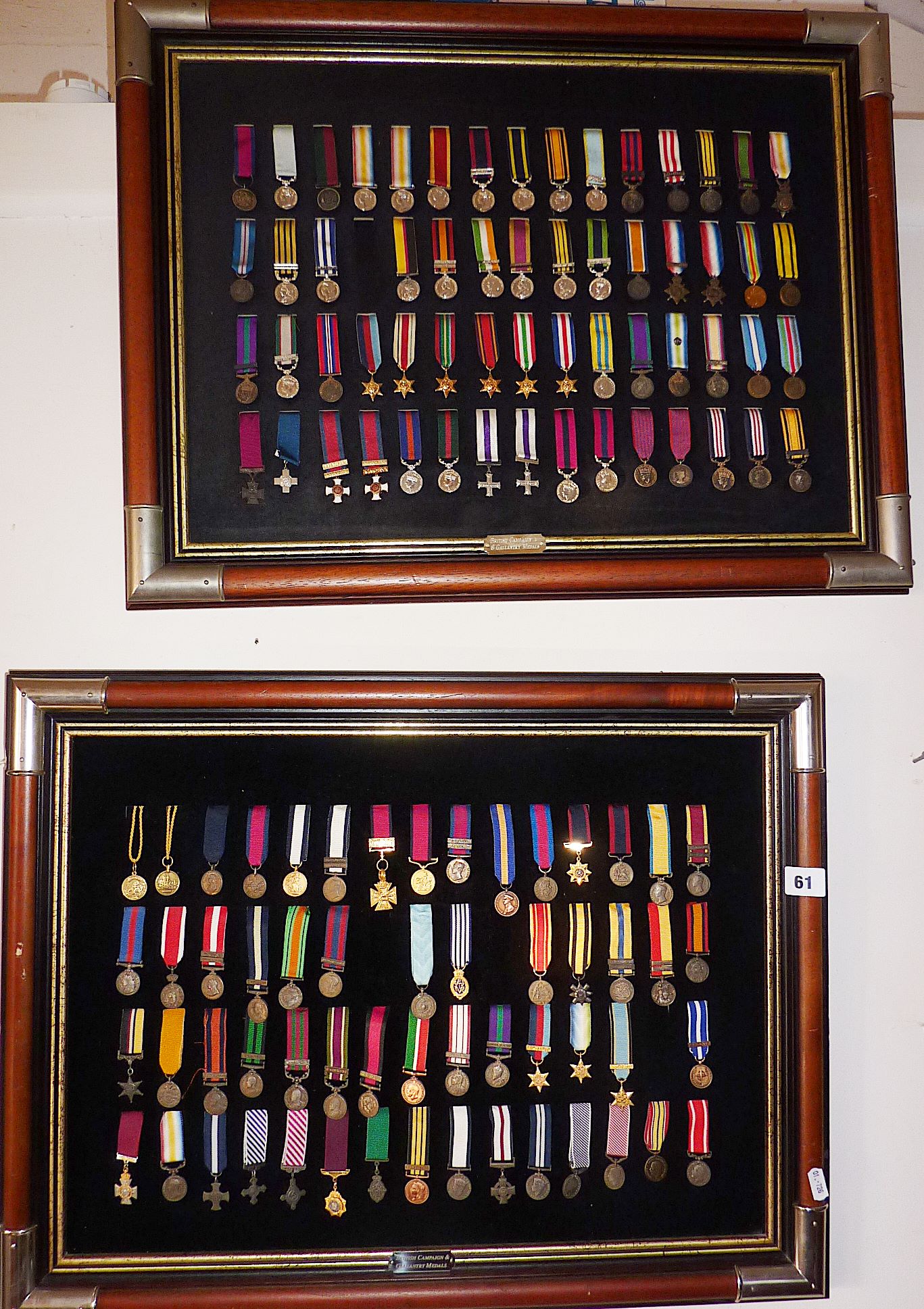 Large quantity of mounted reproduction medals