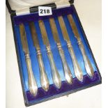 Set of six Victorian silver handled fruit knives in case, hallmarked as Levi & Salaman 1898