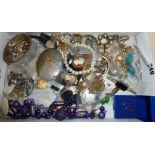 Tray of vintage costume jewellery