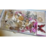 Assorted costume jewellery and watches, inc. a Ronson Sport