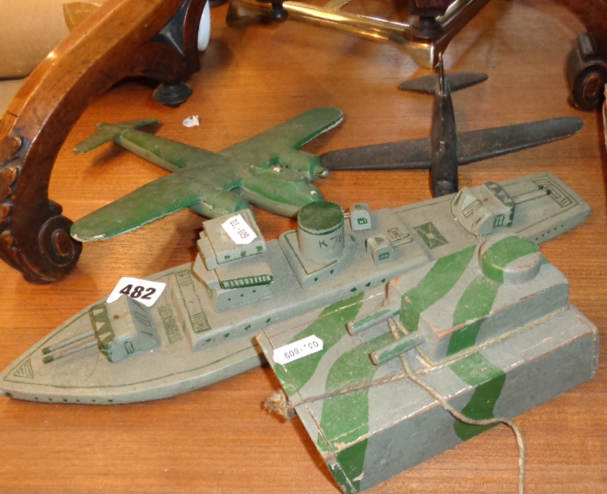 WW2 RAF recognition models of a Luftwaffe DO.17 bomber, a US Navy dive-bomber, a painted wood