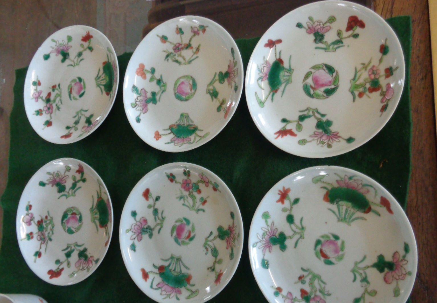 Six Chinese porcelain Famille Rose tea bowls and saucers - Image 3 of 13