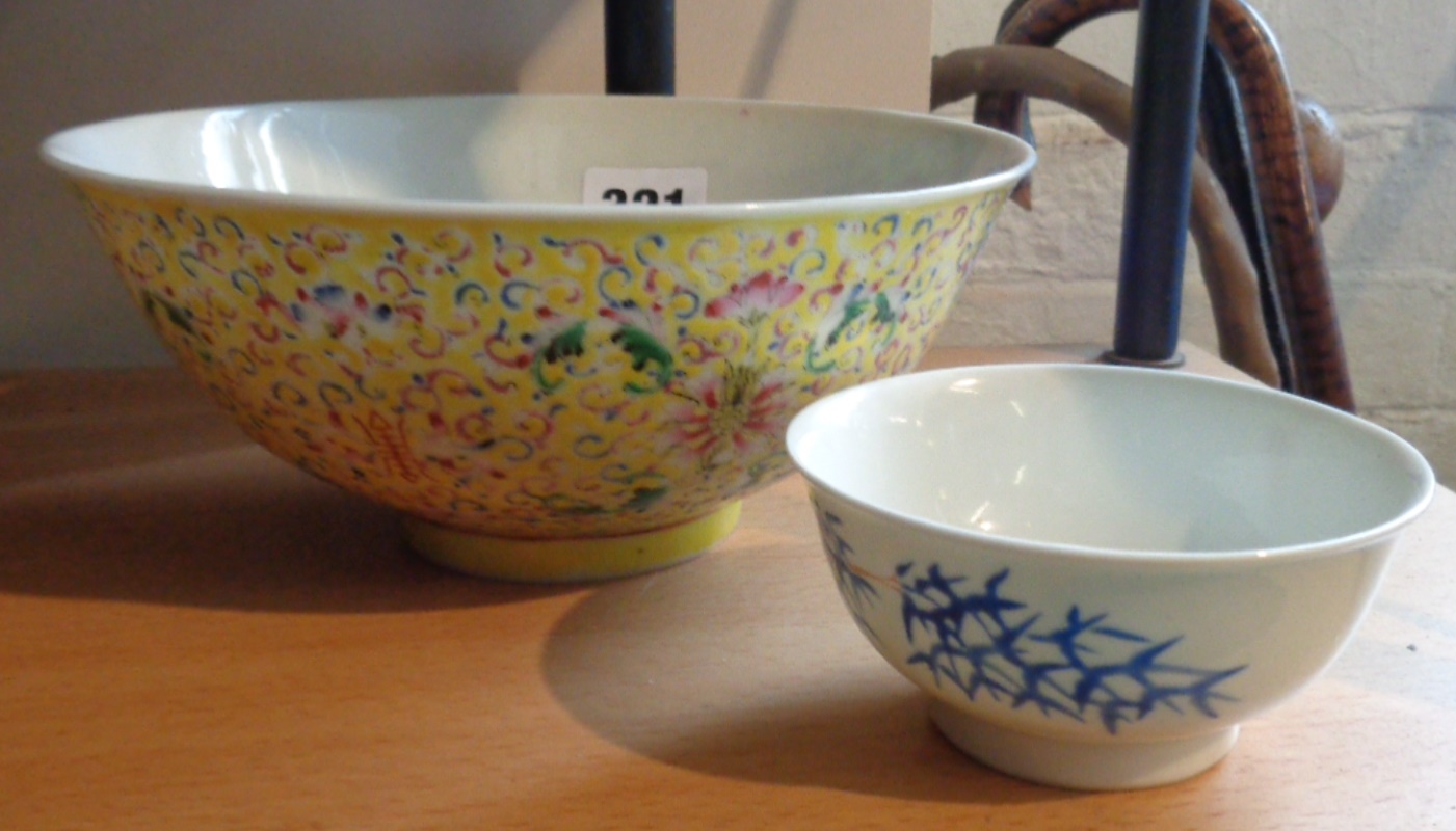 Chinese Famille Rose bowl (18cm diameter) and another