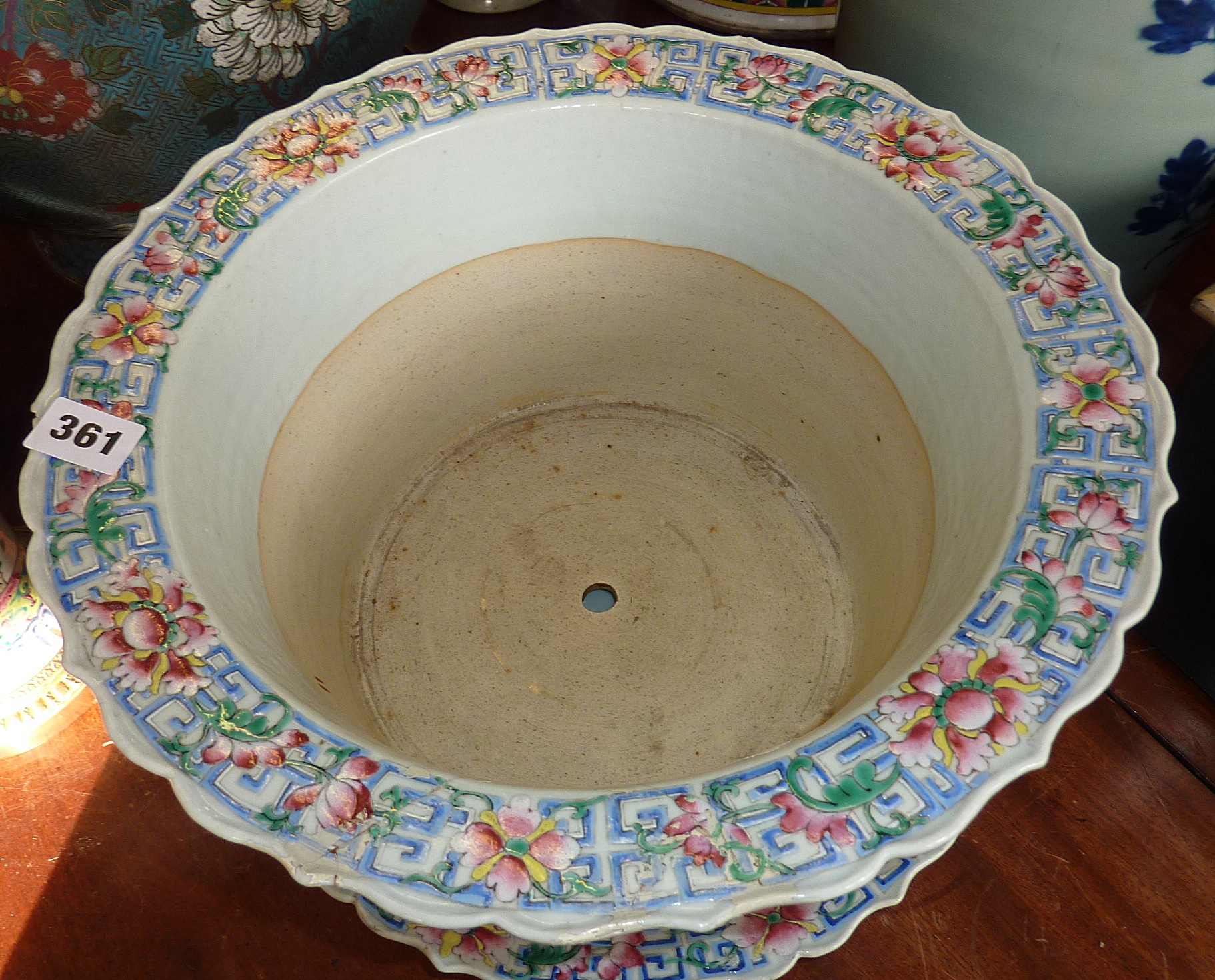 Large 19th c. Chinese Canton fluted jardiniere on stand, 37cm diameter (A/F) - Image 2 of 3