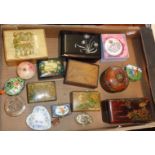 Early 20th c. souvenir trinket boxes, etc.