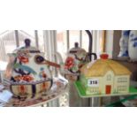 Losolware 'Shanghai' pattern biscuit barrel, similar teapot, Mason's dinner plate and a