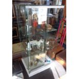 Modern shop glass sided table top display cabinet with sliding doors