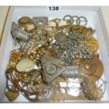 Various vintage ethnic jewellery