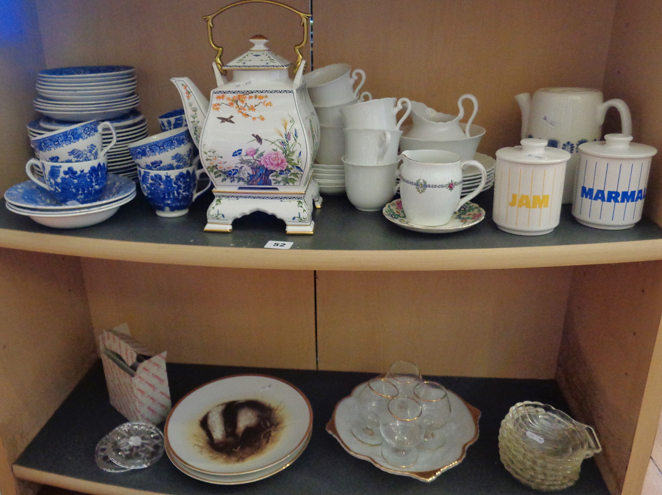 Assorted 'Willow' pattern teaware, two Hornsea pottery lidded jam jars, together with a modern