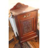 Late Victorian mahogany coal purdonium with liner on cabriole feet