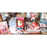 Large collection of Manchester United football memorabilia, inc. figures of Ryan Giggs, magazines,