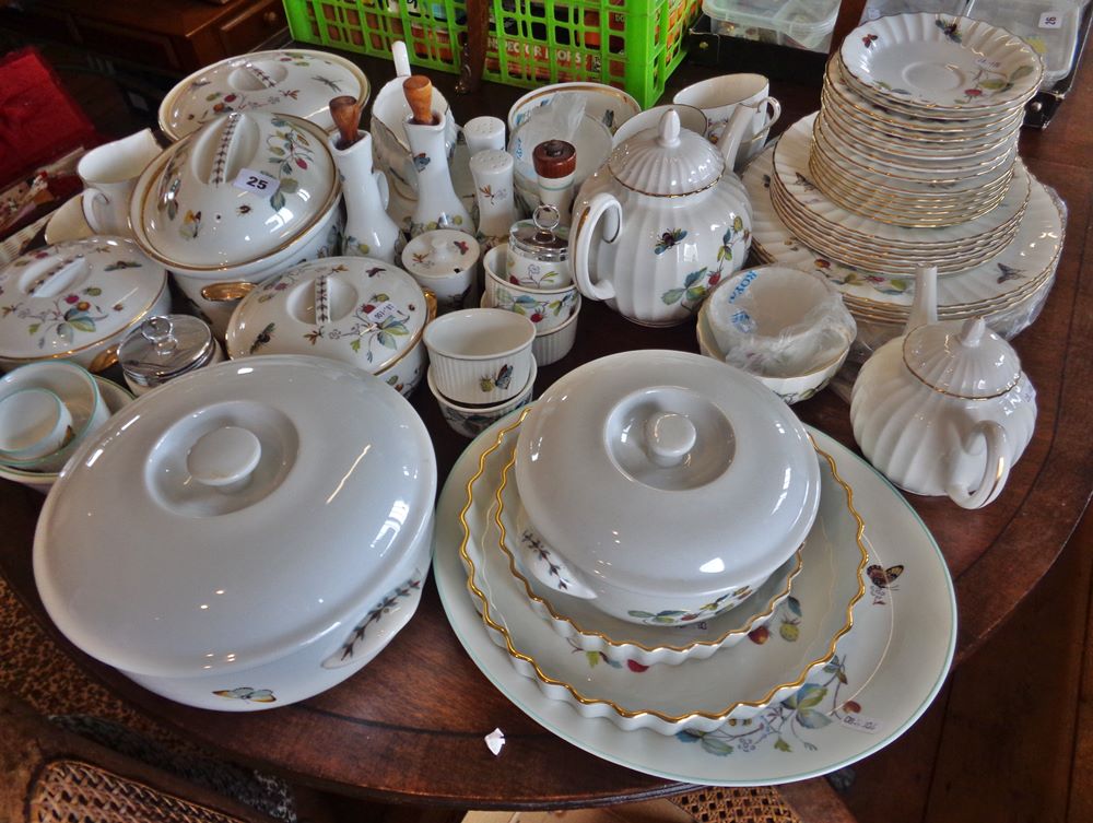 Extensive Royal Worcester "Strawberry Fair" dinner and tea service with five tureens