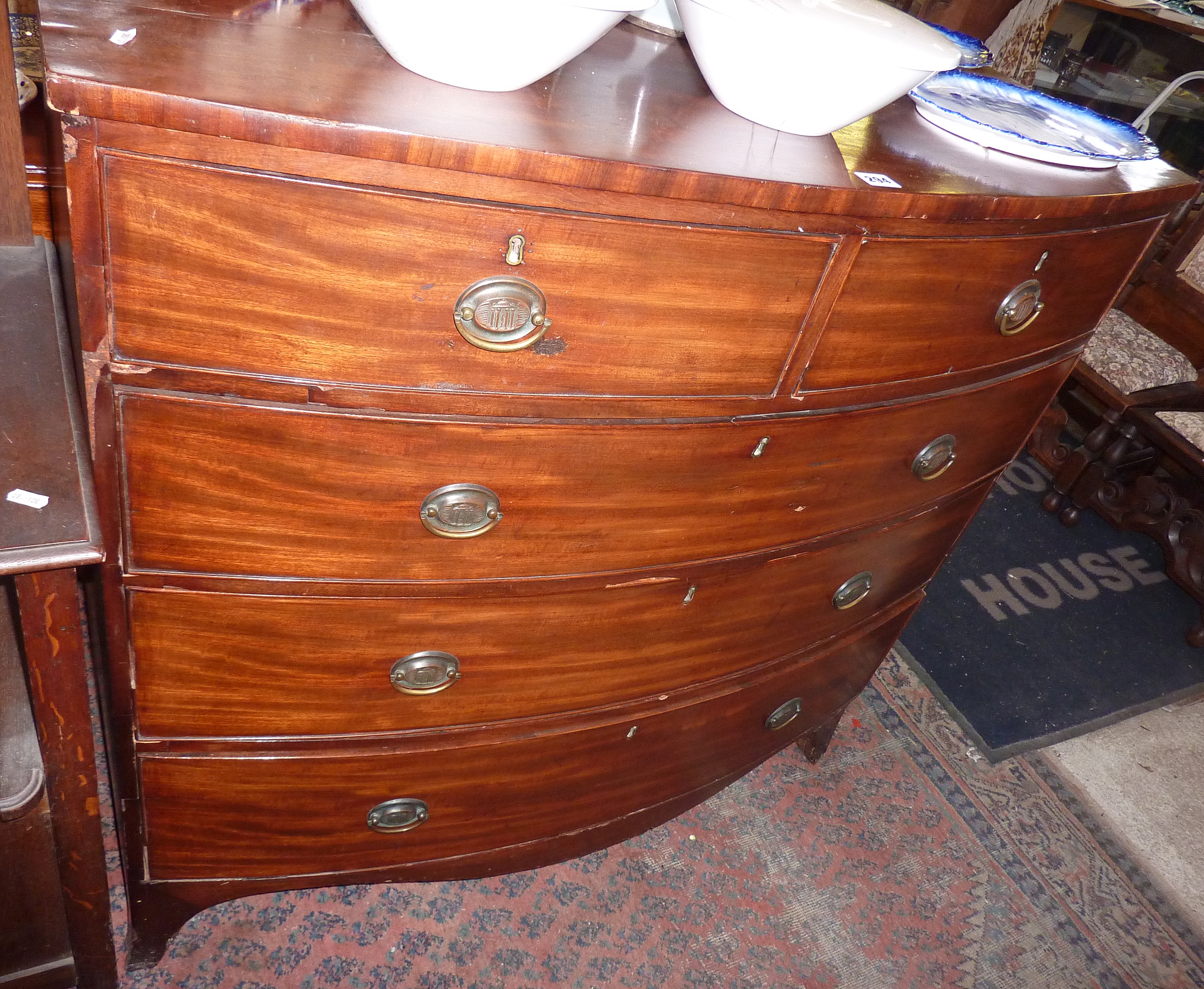 Georgian mahogany bowfronted chest on splayed bracket feet, 17.5" deep x 39.5" high