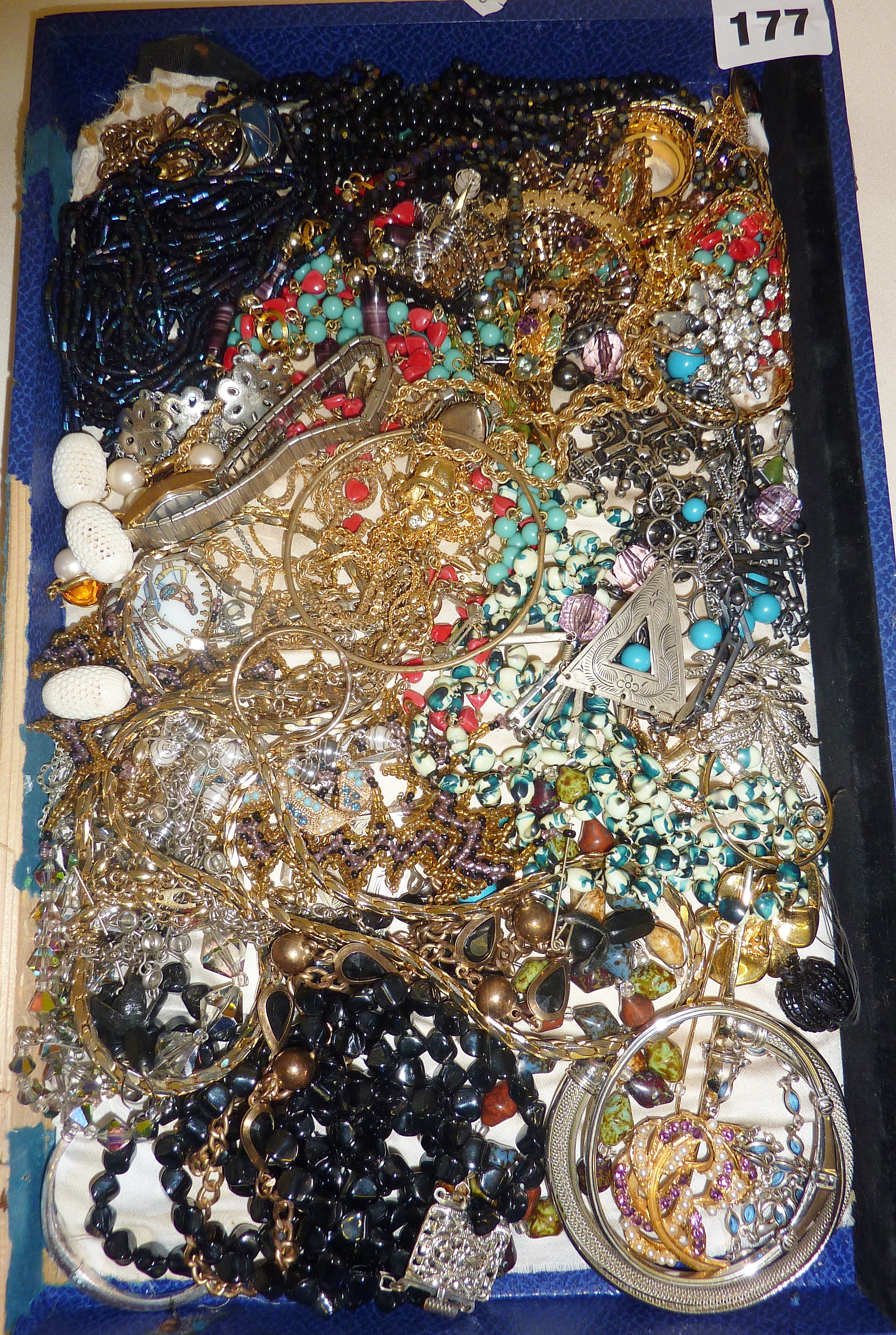 Tray of vintage and older costume jewellery