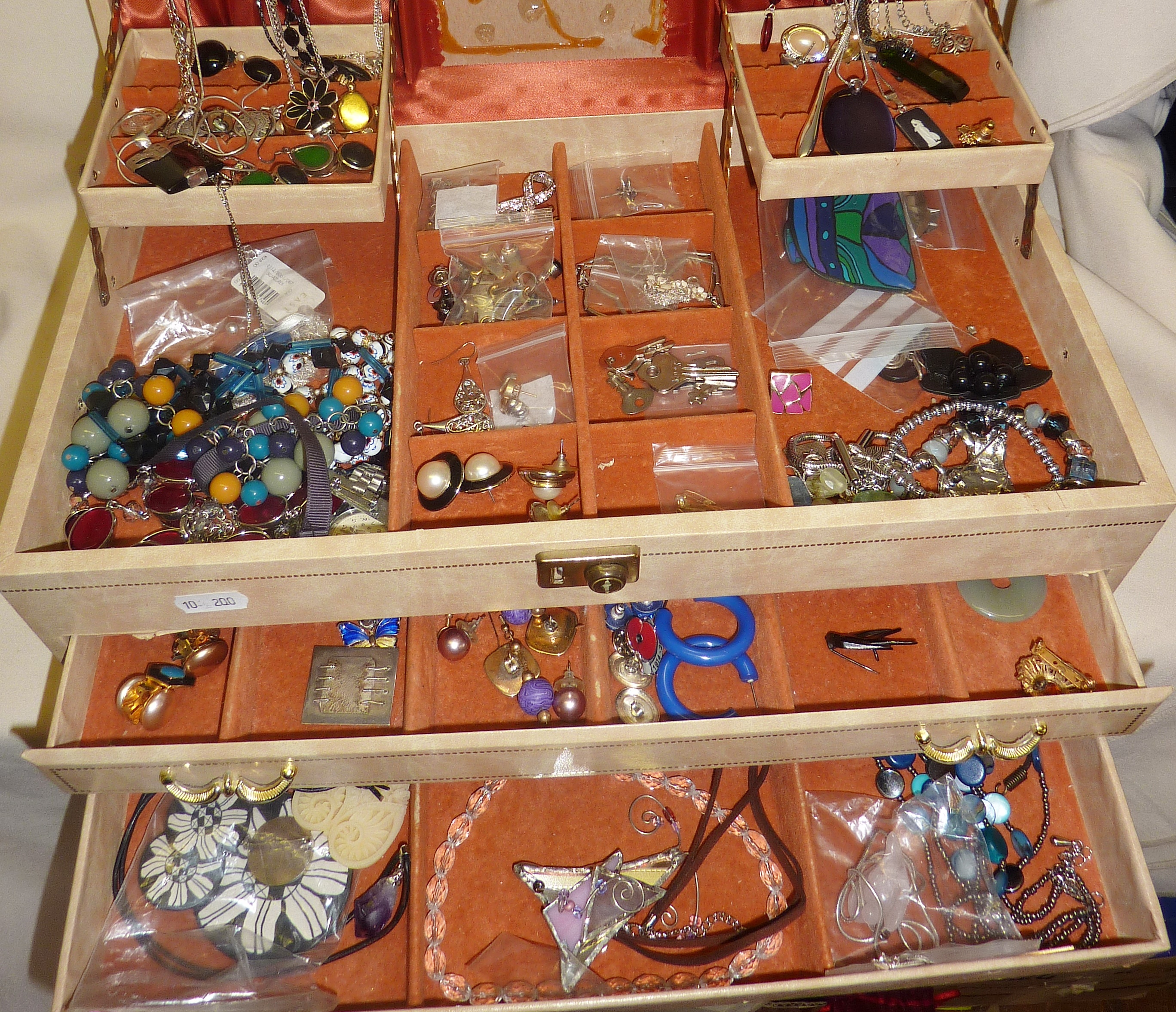 Large jewellery box full of vintage and modern costume jewellery, some silver - Image 2 of 2