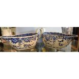 Pair of 18th c. Worcester blue and white sauce boats