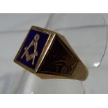 A 9 carat hallmarked gold and blue enamel Masonic reversable ring size S, approximate weight 5.
