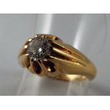 A gentleman's hallmarked 18ct gold diamond ring, diamond approx 5 mm (diameter), size P,