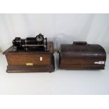 Edison standard phonograph model C, serial # 815701 (lacking horn and handle), Est £70 - £100.