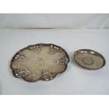 A Canadian silver dish with pierced decoration, approximately 18 cm [D],