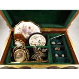 An Art Nouveau style jewellery box, containing costume jewellery to include four silver rings,
