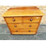 A good quality chest of drawers measuring approximately 83 cm x 106 cm x 48 cm.