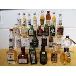 Twenty-one miniatures/taster bottles of different blended Scotch / Deluxe whisky predominantly 5cl