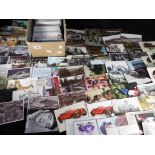 Deltiology - over 500 largely earlier period postcards, a few modern,