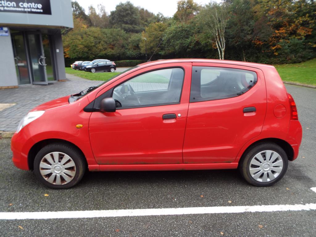 Suzuki Alto - a red Suzuki Alto SZ five door hatchback, petrol, 996cc engine, - Image 3 of 13