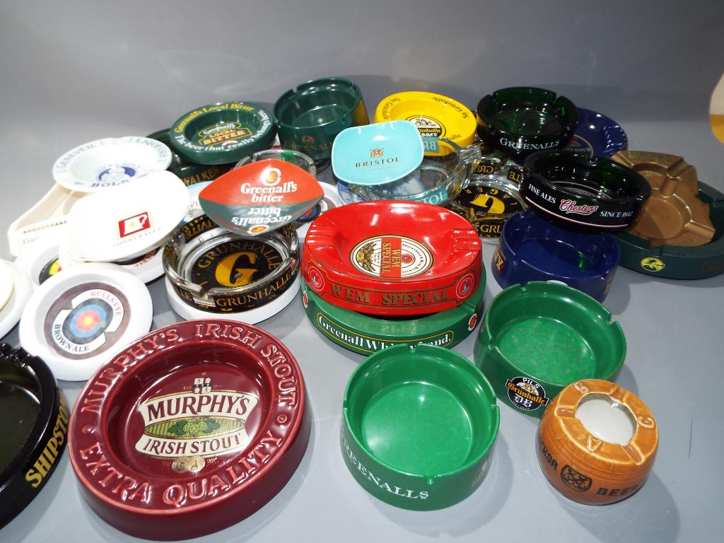 Breweriana - a large quantity of advertising ashtrays, to include Wallkers, Woodbines,