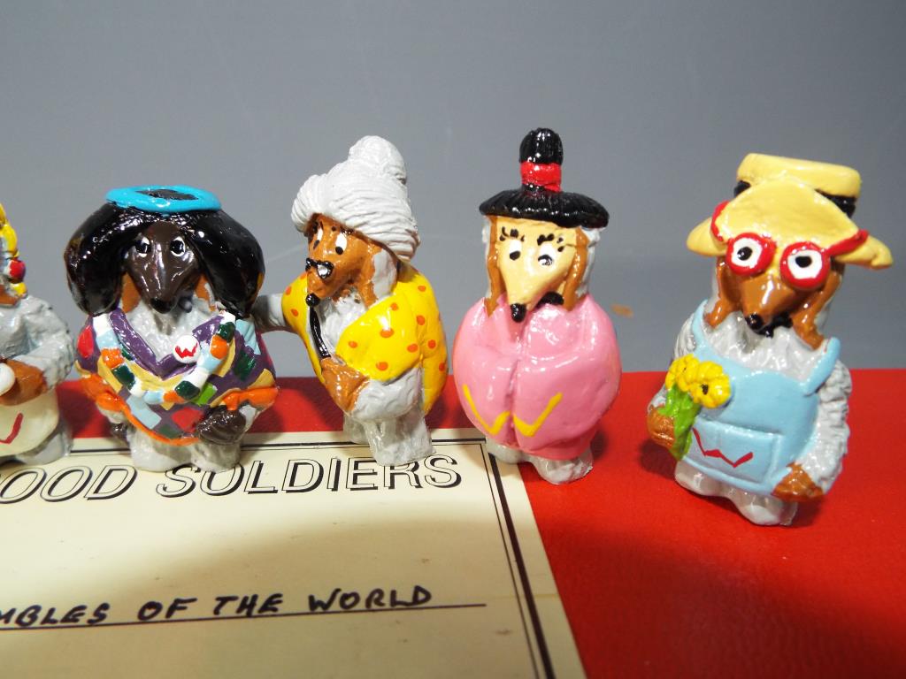 Wombles - a unique collection of handmade and hand painted pewter figures, - Image 3 of 4