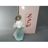 Nao - a large Nao figurine #01356 Recogida De Flores Flower Harvest,