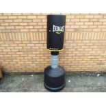 An Everlast Everflex punch bag.