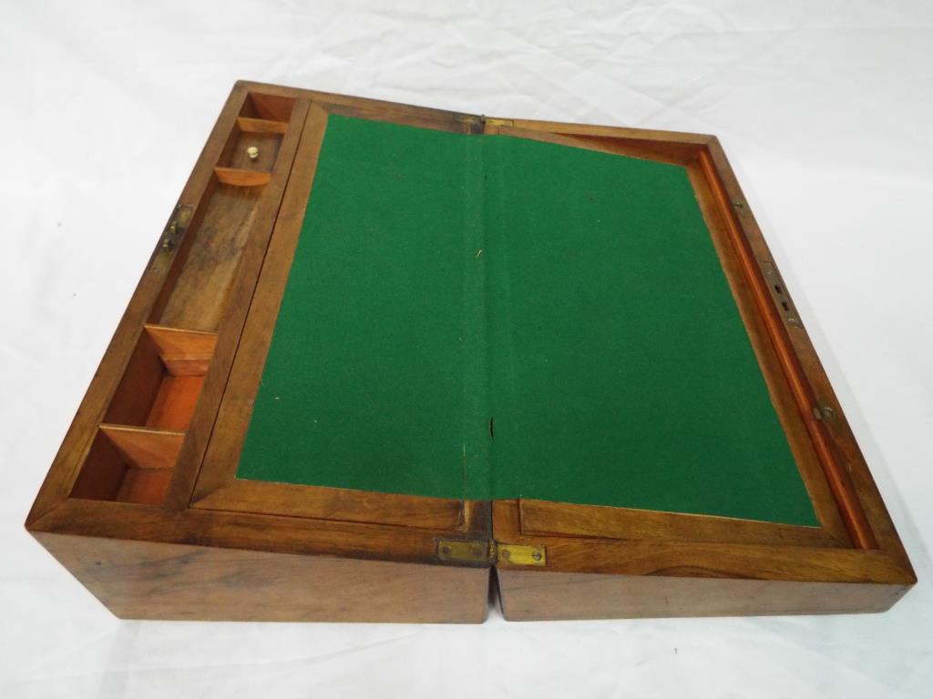 A large writing slope with nice inlaid decoration,