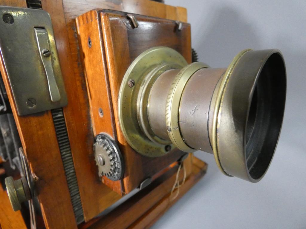 A Thornton Pickard mahogany and brass plate camera. - Image 3 of 3