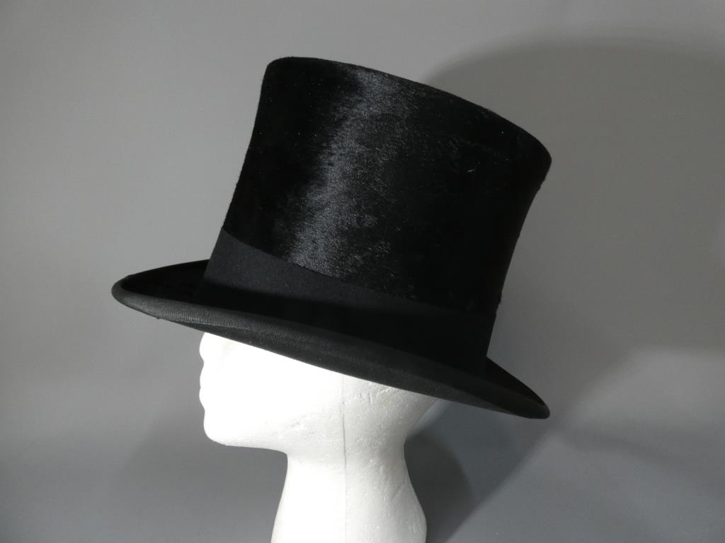 A vintage Lock&Co silk top hat internal circumference approximately 21 inches in Verilite - Image 2 of 3