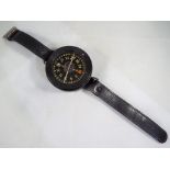 German World War Two (WWII) bakelite cased, liquid filled Kadlec AK39 Luftwaffe pilot's compass,
