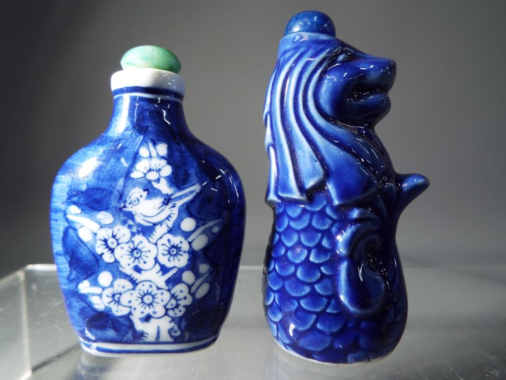 Two Oriental perfume/snuff bottles, one is signed. - Image 2 of 3