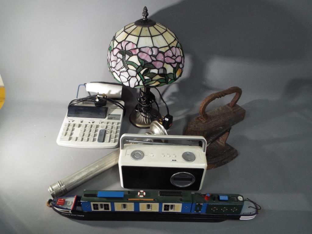 A good lot comprising a Tiffany style lamp, Philips DAB radio, - Image 2 of 2