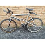 Bicycle - a gentleman's Apollo mountain bike, Shimano gears,