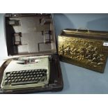 Underwood Typewriter - an Underwood 18 Typewriter in case,