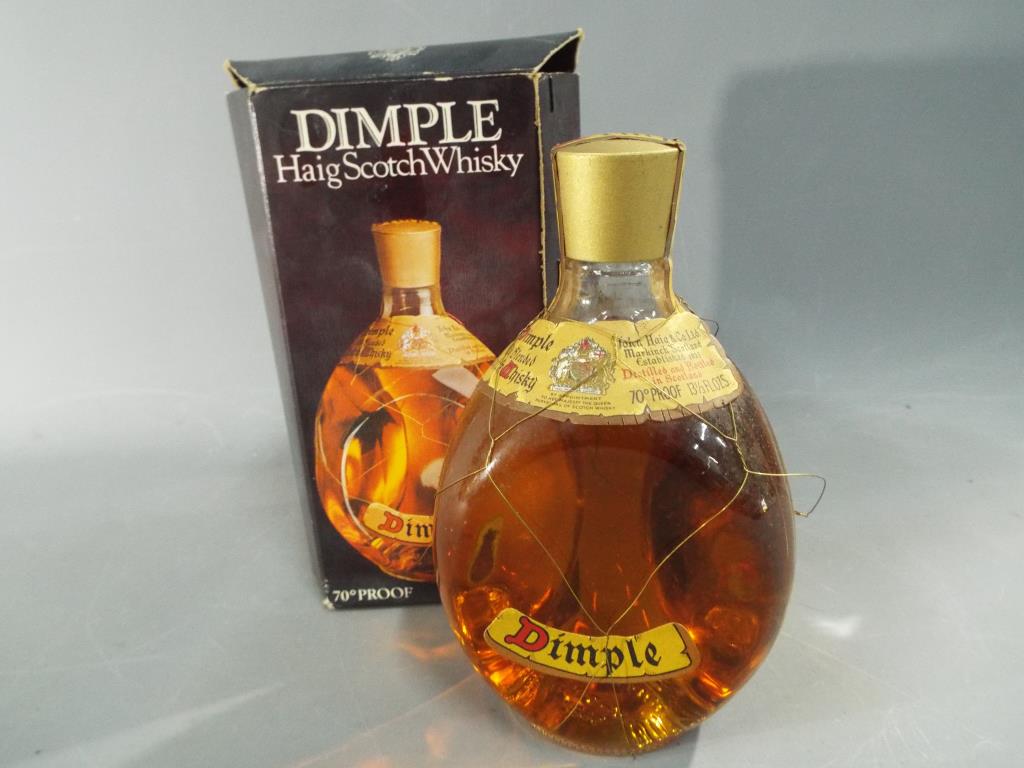 A probable 1970's bottling of Haig Dimple Scotch whisky, 13 1/3 fl oz, 70° proof,