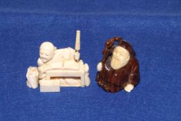 Small Japanese Okimono of a parasol maker and a Japanese wood and ivory netsuke (2)