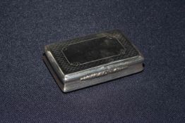 Victorian Nathaniel Mills silver snuff box,