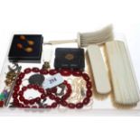 Jewellery, ivory, brushes,